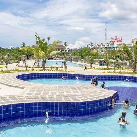 Negeri Baru Hotel & Resort 칼리안다 외부 사진