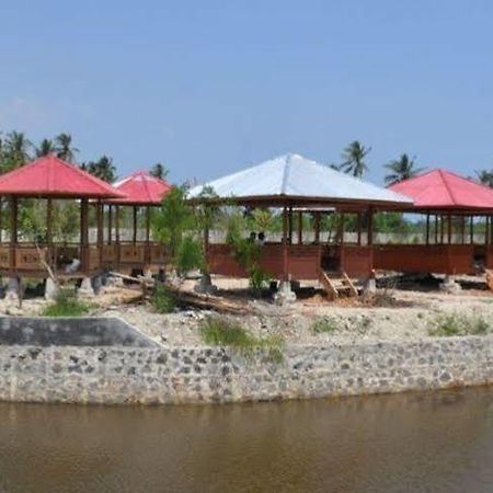 Negeri Baru Hotel & Resort 칼리안다 외부 사진
